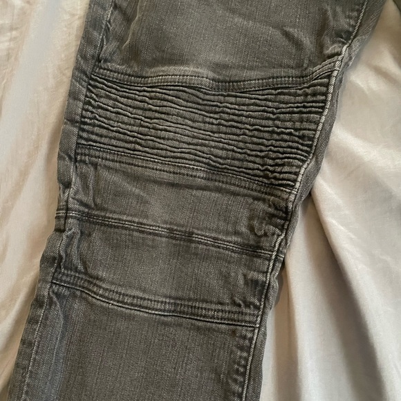 Express Jeans for Men. 30x32. Trendy. - Picture 2 of 6